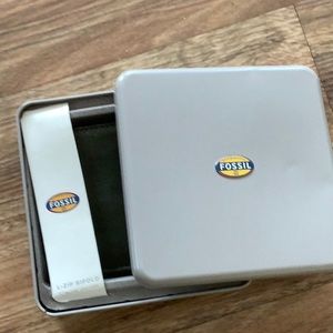 Fossil wallet